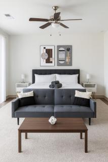 Velvet King Studio Urban Escape A15 - 6