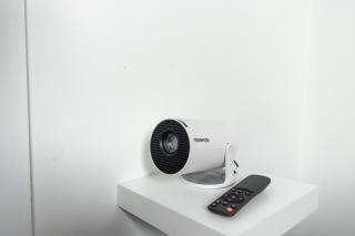 Charming 3 Bed House with Garden - 8