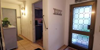 Top Komfort Wohnung, 6 Zimmer, inkl privater Küche, Badezimmer und WC, plus Gratis Frühstück und Getränke, Free WiFi und Privat Parkplatz, umzäunter Garten, Top Lage in Kassel, so privat wie zu Hause - Cassel - 5