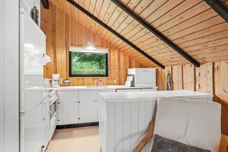 Stay in nature by the lake, Legoland, Unique nature cabin - 1