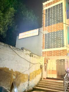 Parmar Guest House - 9