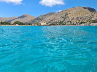 Luxury apartment Villa Vera Mondello beach with pool - 3