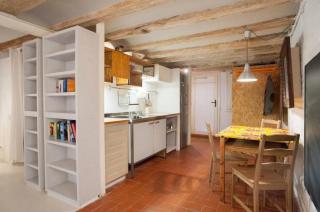 Artistic & Cozy Apartment in the Center of El Raval - 2