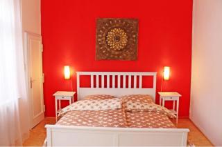 2Bed Old Town Apt Sleeps 6 - Rooftop Terrace Wifi - 2