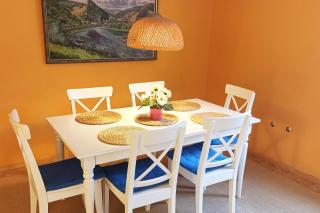 2 Bed Apt Sleeps 5 - Rooftop Terrace Wifi - 1