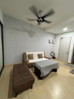 Comfortable and price reasonable having MRT - 5