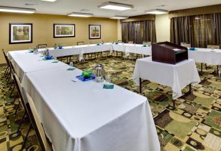 Holiday Inn Express Hotel & Suites Pleasant Prairie-Kenosha by IHG - 1