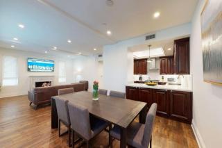 3 Large Bedrooms Balcony Prime Location - 3