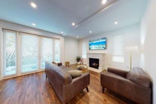 3 Large Bedrooms Balcony Prime Location - 2