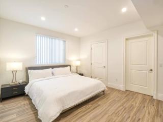 2 Large Bedrooms Prime Location - 9