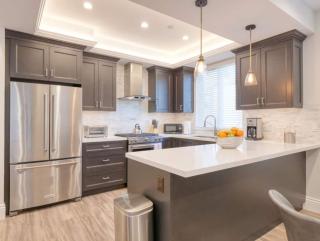 2 large Bedrooms Spacious and Prime Location - 7