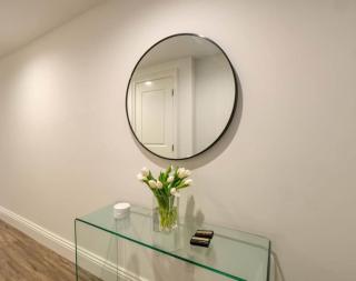 2 large Bedrooms Spacious and Prime Location - 5