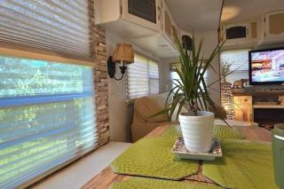 1 Large Bedroom Outdoor Patio - 1