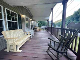 Devil Anse Home Rental - 4