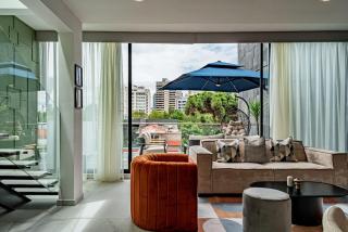 Exquisite Rooftop Retreat Near Lincoln Park - 6