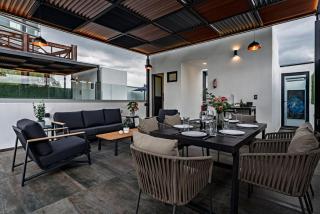 Two-in-One Group Haven with Terrace, Wifi & Comfort - 8
