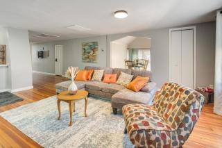 Walk to Coventry Village Charming Top-Floor Unit! - 7