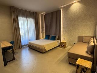 Tropicana Room - 2