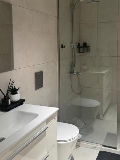 Luxury 2 Bed Apt Cantonments - 3