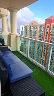 Modern 2 bd apartment in Sunny Isles Beach - 0