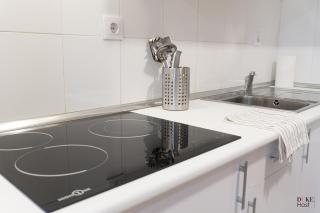 Cuatro Caminos Apartments - 8