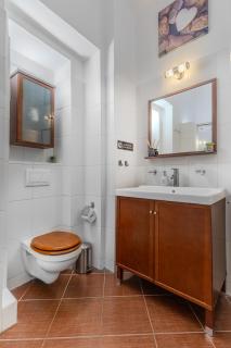 3 min from the main Railway station - 5