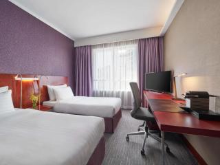 Novotel Century Hong Kong - 2