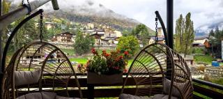 house by the river - Mestia - 9