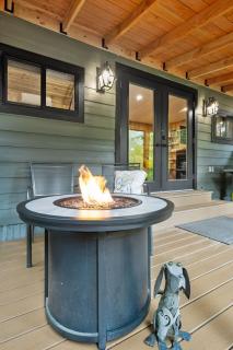 L'il Finch at Mount Rainier - 3