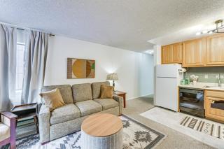 Easy Red River Ski Access! Outdoor Adventure Condo - 1