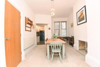 Harrogate Self Catering - Overlooking The Valley Gardens - 5