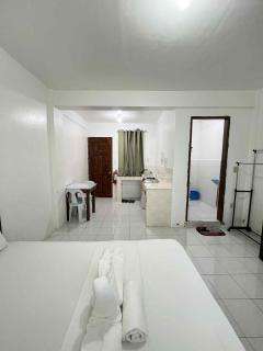 RB Baruiz "Hideaway" Inn - Cebu South - 1