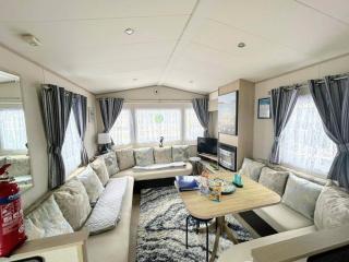 Blue skies golden gate holiday centre,towyn ,abergele - 5