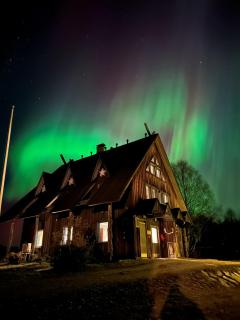 Shaman Village - Resort & Glass Igloos - 9