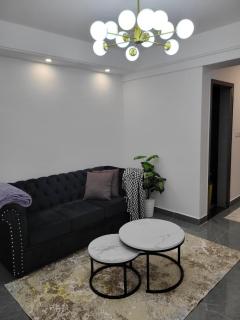 Modern 1 bdrm at Riverside dr mins to sarit centre - 0