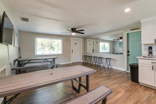 2 Mi to 7 Sisters Springs! Home with Resort Perks - 5