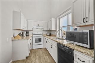 Tides Like These - Gorgeous 6 Bedroom Elite Beach Home! Pet Friendly! - 9