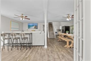 Tides Like These - Gorgeous 6 Bedroom Elite Beach Home! Pet Friendly! - 6