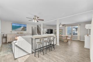 Tides Like These - Gorgeous 6 Bedroom Elite Beach Home! Pet Friendly! - 5