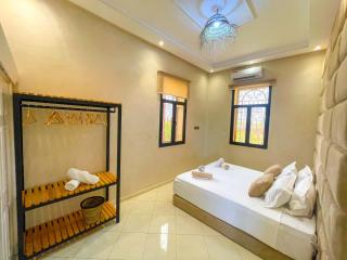 Nassau FarmHouse - 9