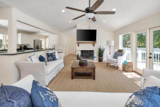 4203 Tenth Street - 4