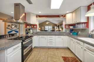 1007 Mallery Street - 2