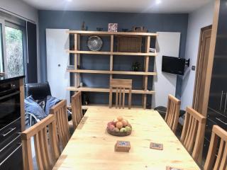 Bassett Home - King Room And Free Parking - 6