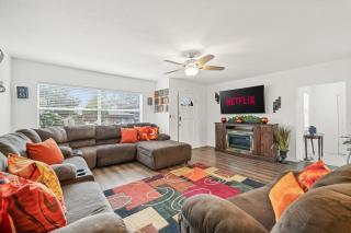 Pool Paradise, Fire Pit Evenings & Game Room - 0