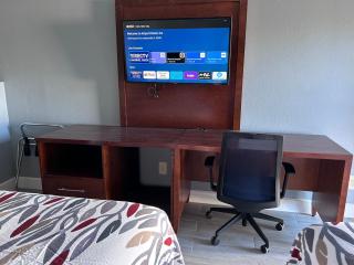 Airport Motor Inn - 3