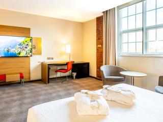 Novotel Cardiff Centre - 2