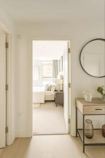 Luxurious Apartment 5 Mins To City & Train Station - 8