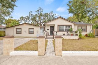 Pool Paradise, Fire Pit Evenings & Game Room - 6