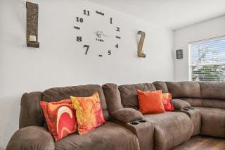 Pool Paradise, Fire Pit Evenings & Game Room - 4