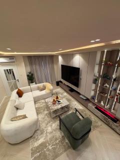 Home in lekki phase1, free cancellation - 5